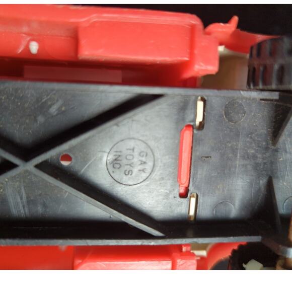 Vintage 1960s Gay Toys Red Plastic Toy Fire Truck Ladder Hoses - Picture 6 of 7